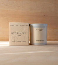 Load image into Gallery viewer, Hydrangea Candle-Gratitude
