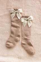 Load image into Gallery viewer, Baby/Walker knee high socks
