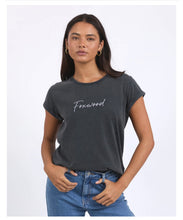 Load image into Gallery viewer, Foxwood - Signature tee black
