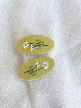 Load image into Gallery viewer, Embroidered hair clip
