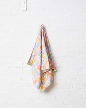 Load image into Gallery viewer, Kip &amp; Co daisy towel
