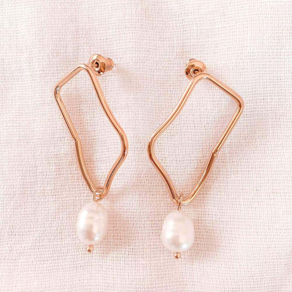 Geometric hooped pearls